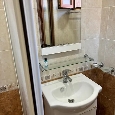 Apartment Cozy One-bedroom In Old Town 3 *